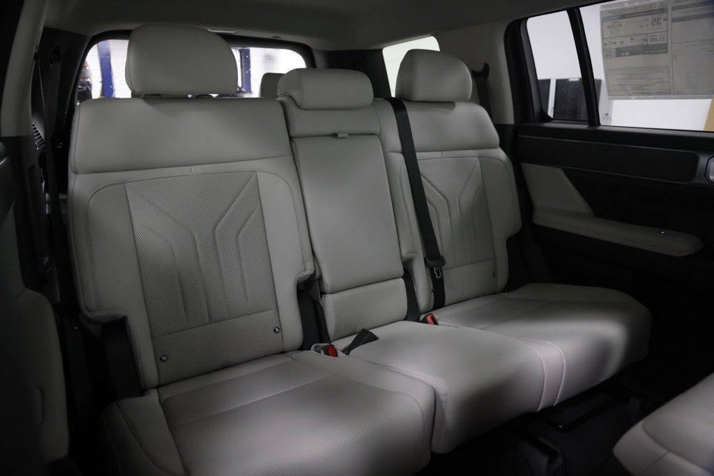 New 2027 Hyundai Santa Fe SEL AWD/4WD image 16