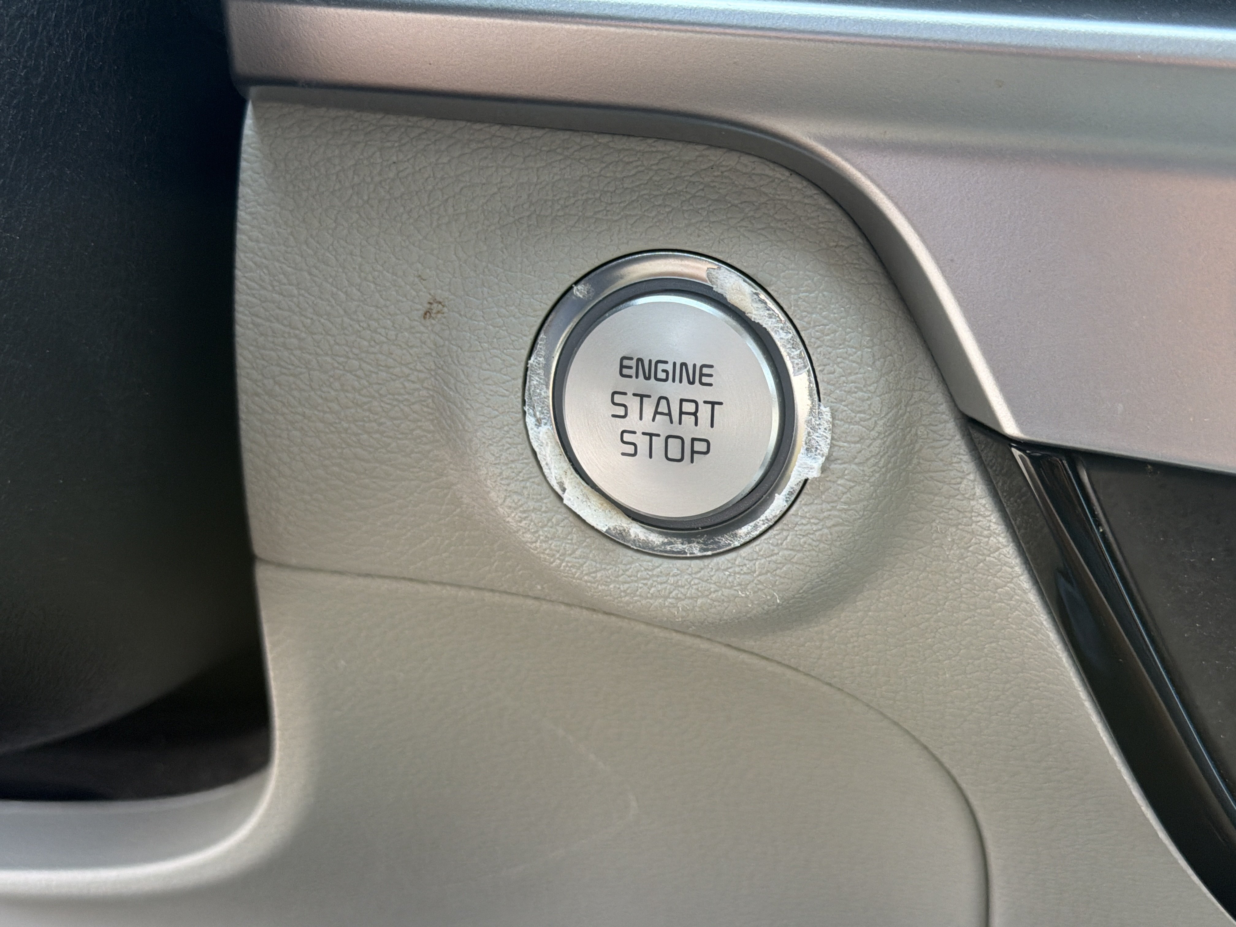 Certified 2024 Kia Telluride S w/ S Sunroof Package FWD image 33