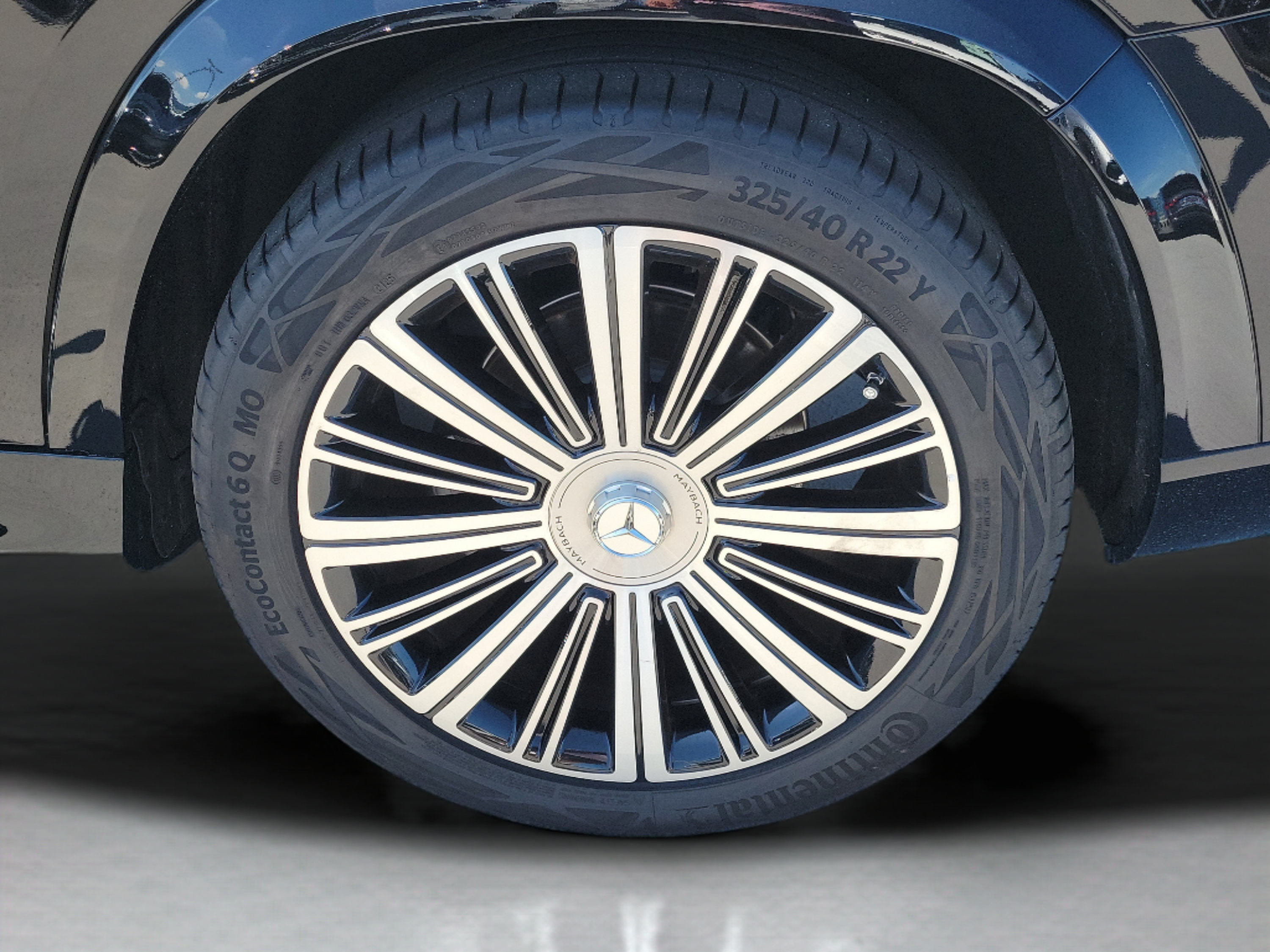 Certified 2026 Mercedes-Benz Maybach GLS 600 4MATIC image 32