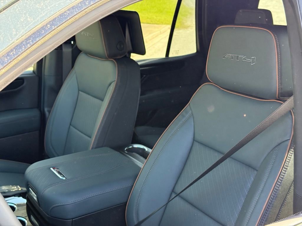New 2026 GMC Yukon AT4 image 16