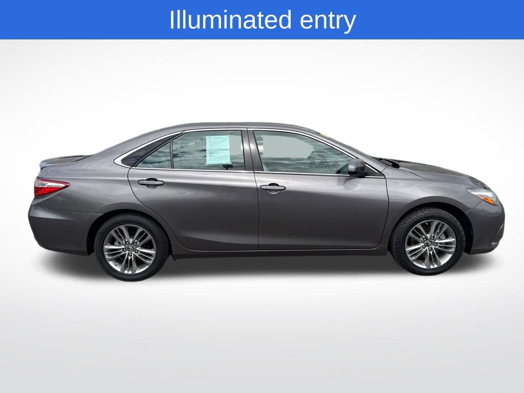 Used 2017 Toyota Camry SE image 8