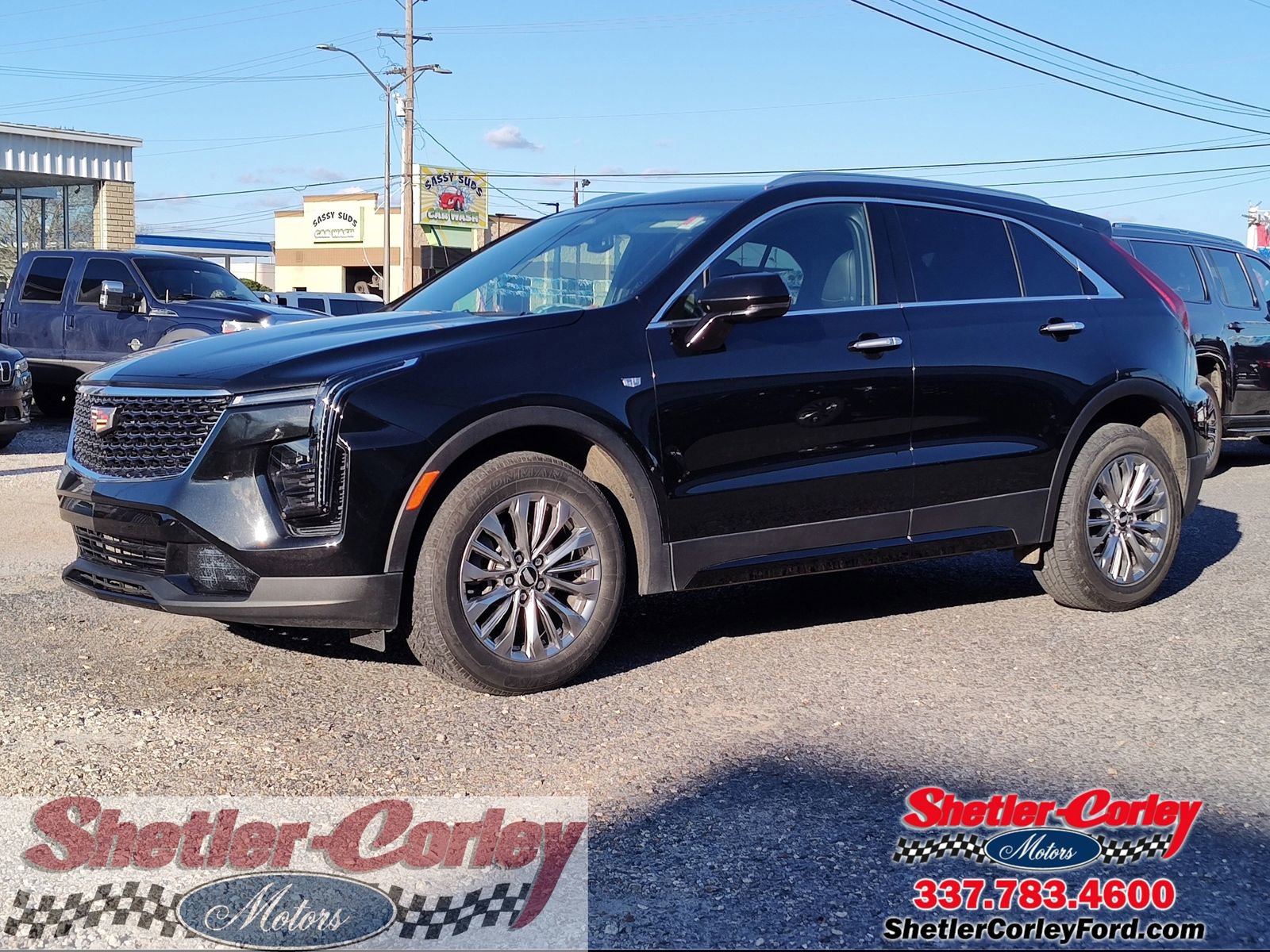 Used 2024 Cadillac XT4 Premium Luxury image 1