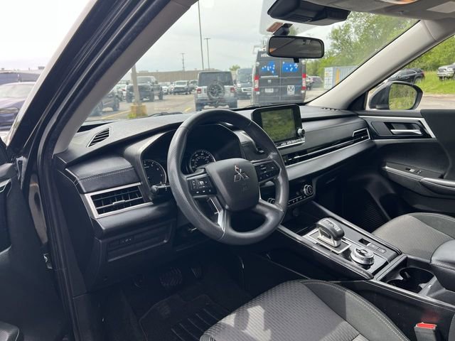 Used 2022 Mitsubishi Outlander ES AWD/4WD image 18