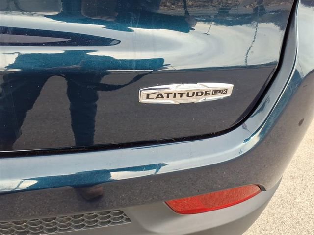 Used 2024 Jeep Compass Latitude image 11