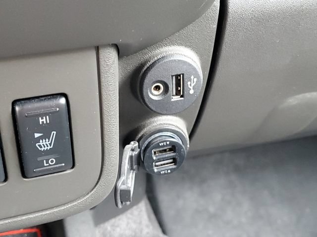 Used 2018 Nissan Frontier PRO-4X AWD/4WD image 18