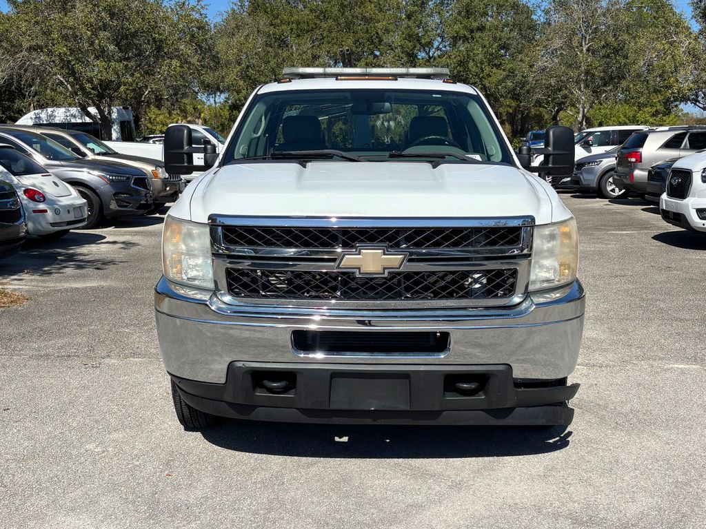 Used 2011 Chevrolet Silverado 3500 W/T image 2