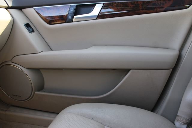 Used 2014 Mercedes-Benz C 300 4MATIC Sedan image 18