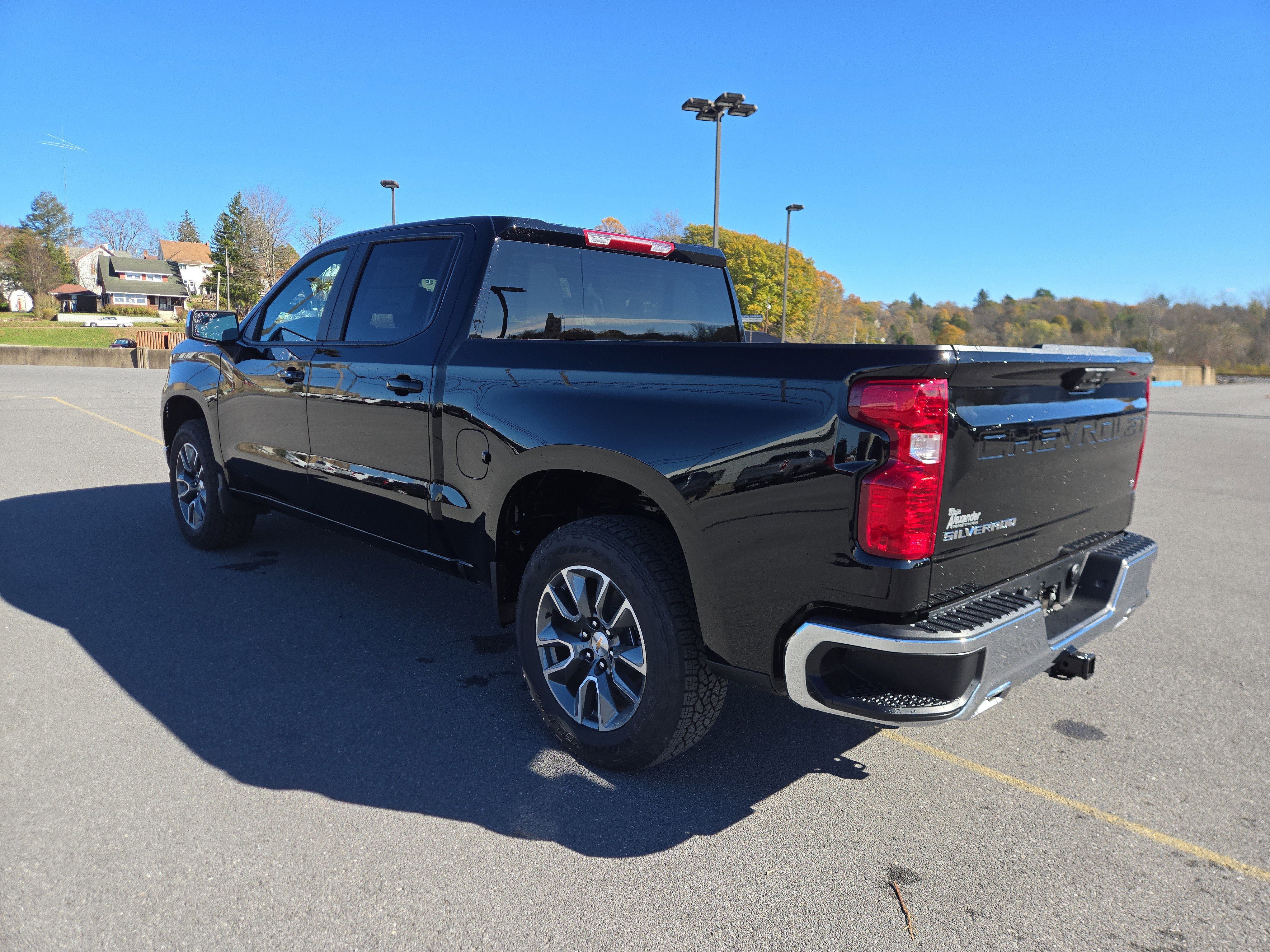 New 2026 Chevrolet Silverado 1500 LT w/ Z71 Off-Road Package image 6