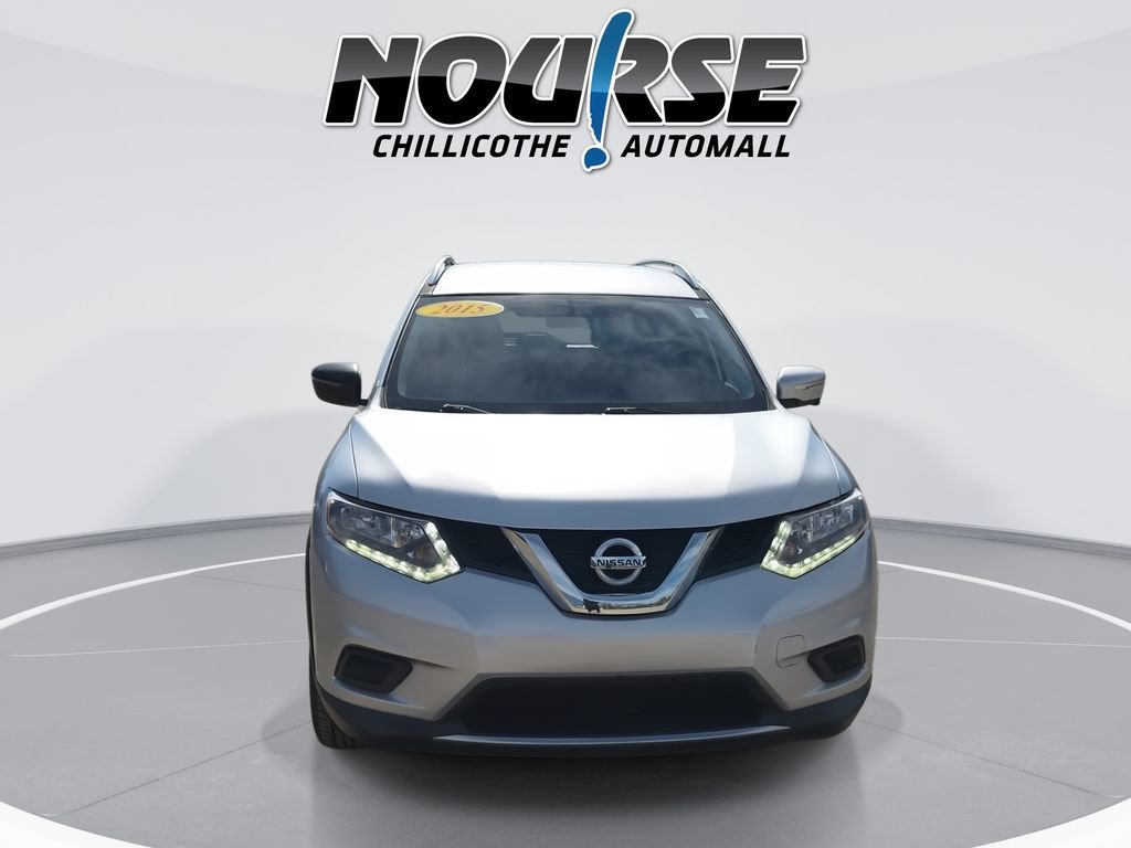 Used 2015 Nissan Rogue SV w/ SV Premium Package image 3