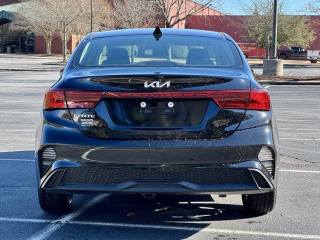Used 2024 Kia Forte LXS w/ LXS Technology Package image 6