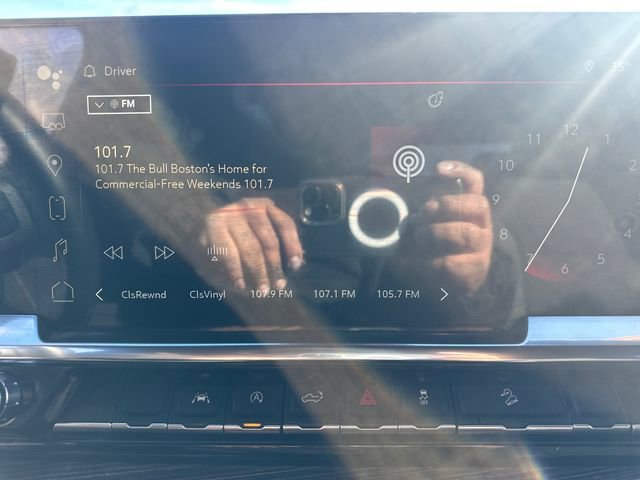 Used 2024 GMC Sierra 1500 Elevation image 32