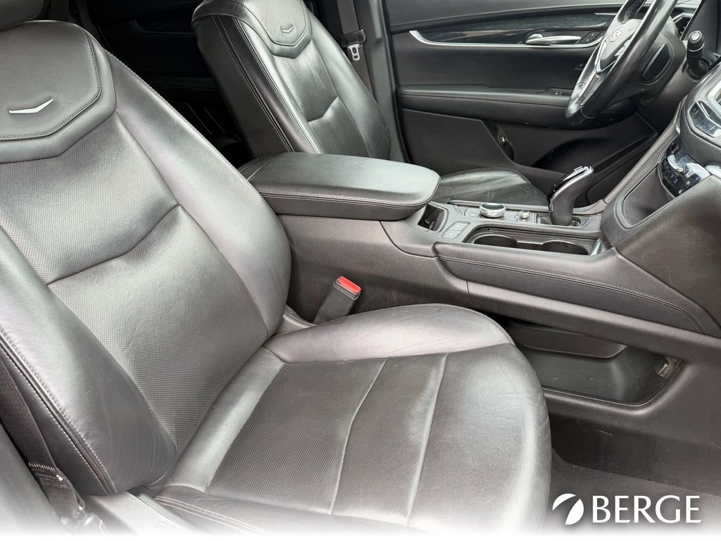 Used 2022 Cadillac XT5 Premium Luxury image 13
