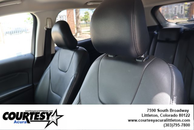 Used 2018 Ford Edge Titanium w/ Technology Package AWD/4WD image 21