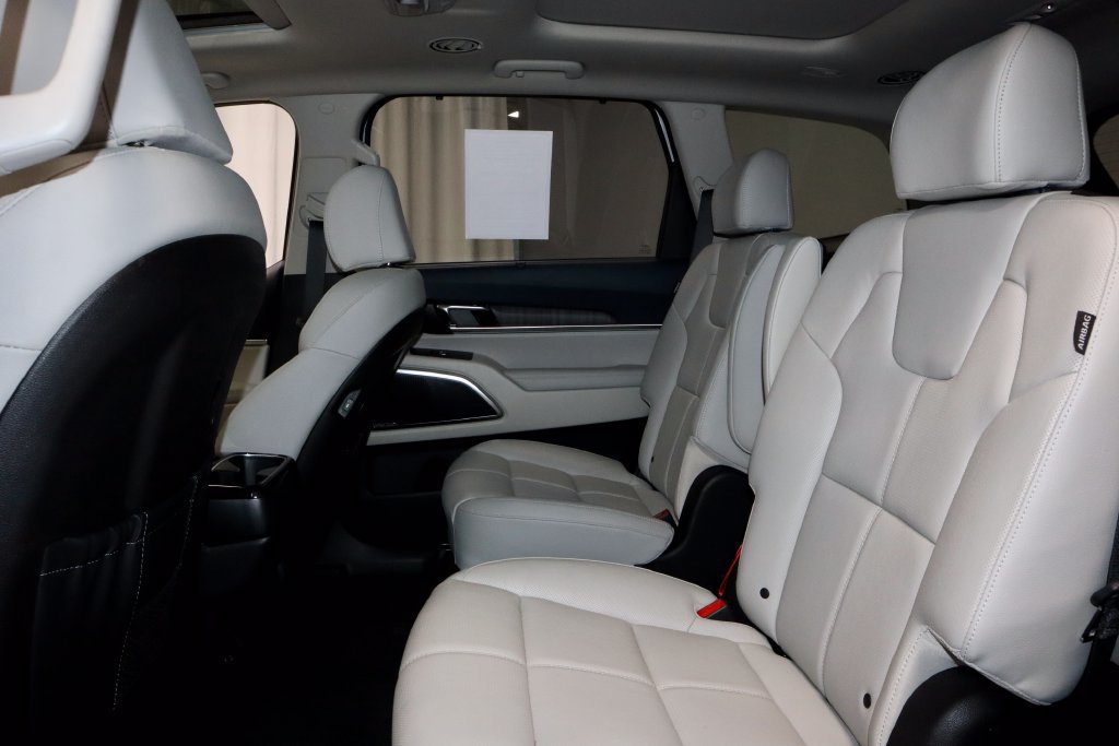 Used 2024 Kia Telluride SX AWD/4WD image 23
