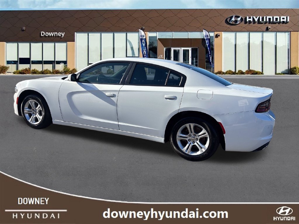 Used 2022 Dodge Charger SXT RWD image 3