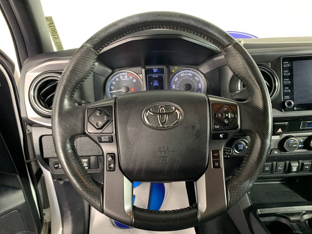 Used 2021 Toyota Tacoma TRD Off-Road w/ Technology Package AWD/4WD image 22