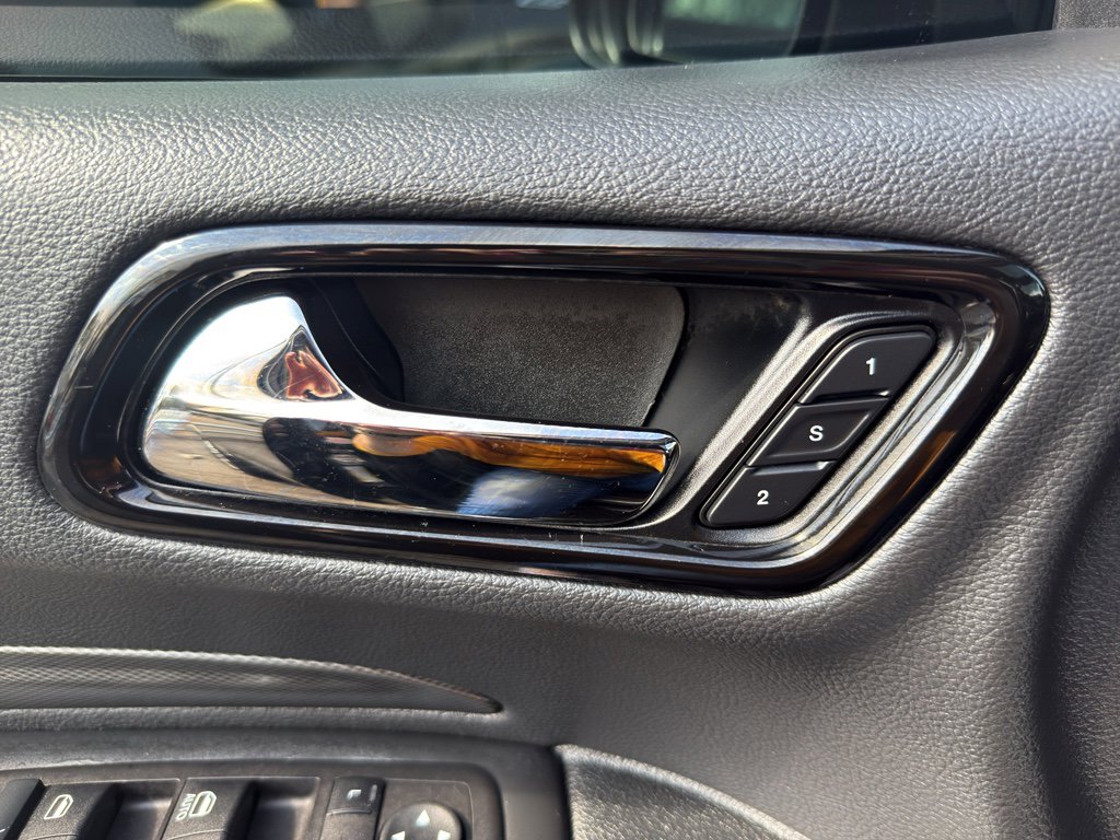 Used 2023 Dodge Durango GT image 31