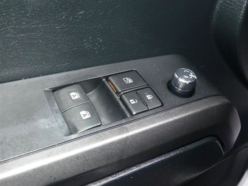 Used 2016 Toyota Tacoma TRD Off-Road w/ Exterior Package image 18