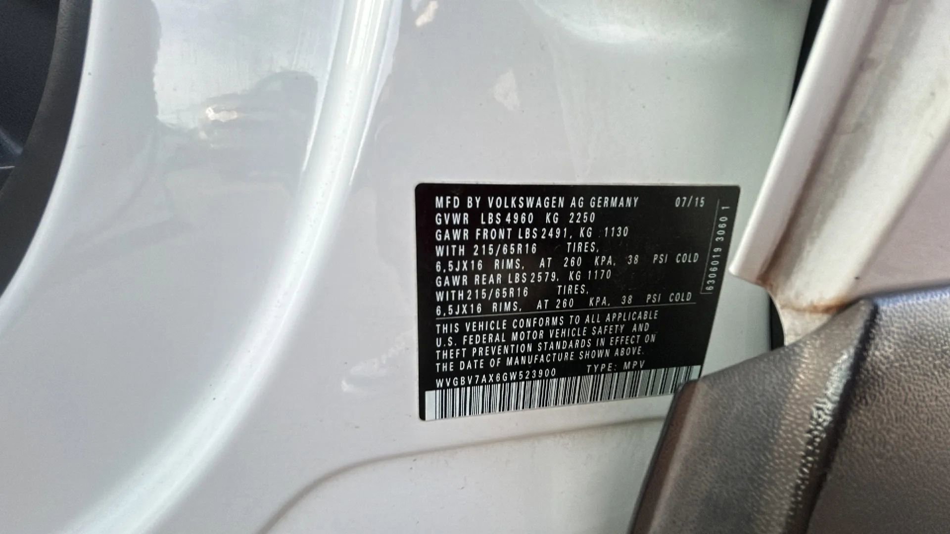 Used 2016 Volkswagen Tiguan SE image 30