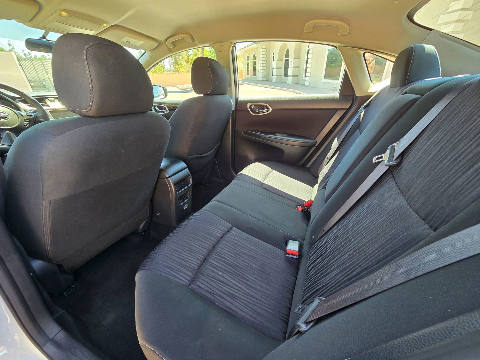 Used 2019 Nissan Sentra SV FWD image 17