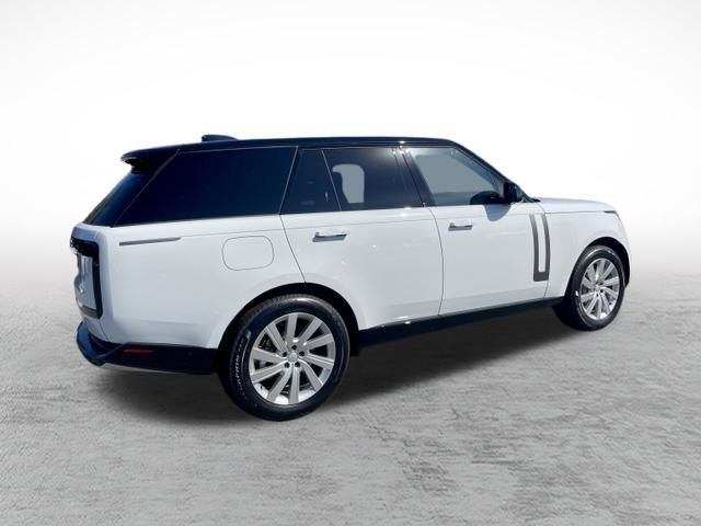 New 2025 Land Rover Range Rover SE image 7
