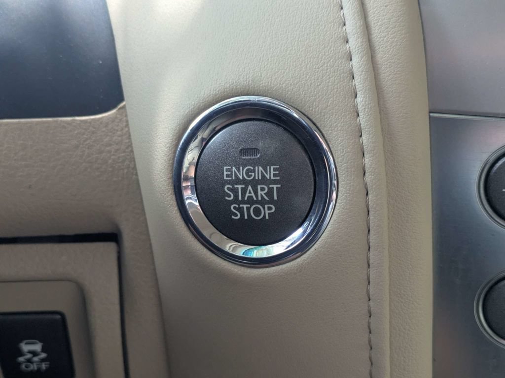 Used 2009 Lexus LX 570 4WD image 33