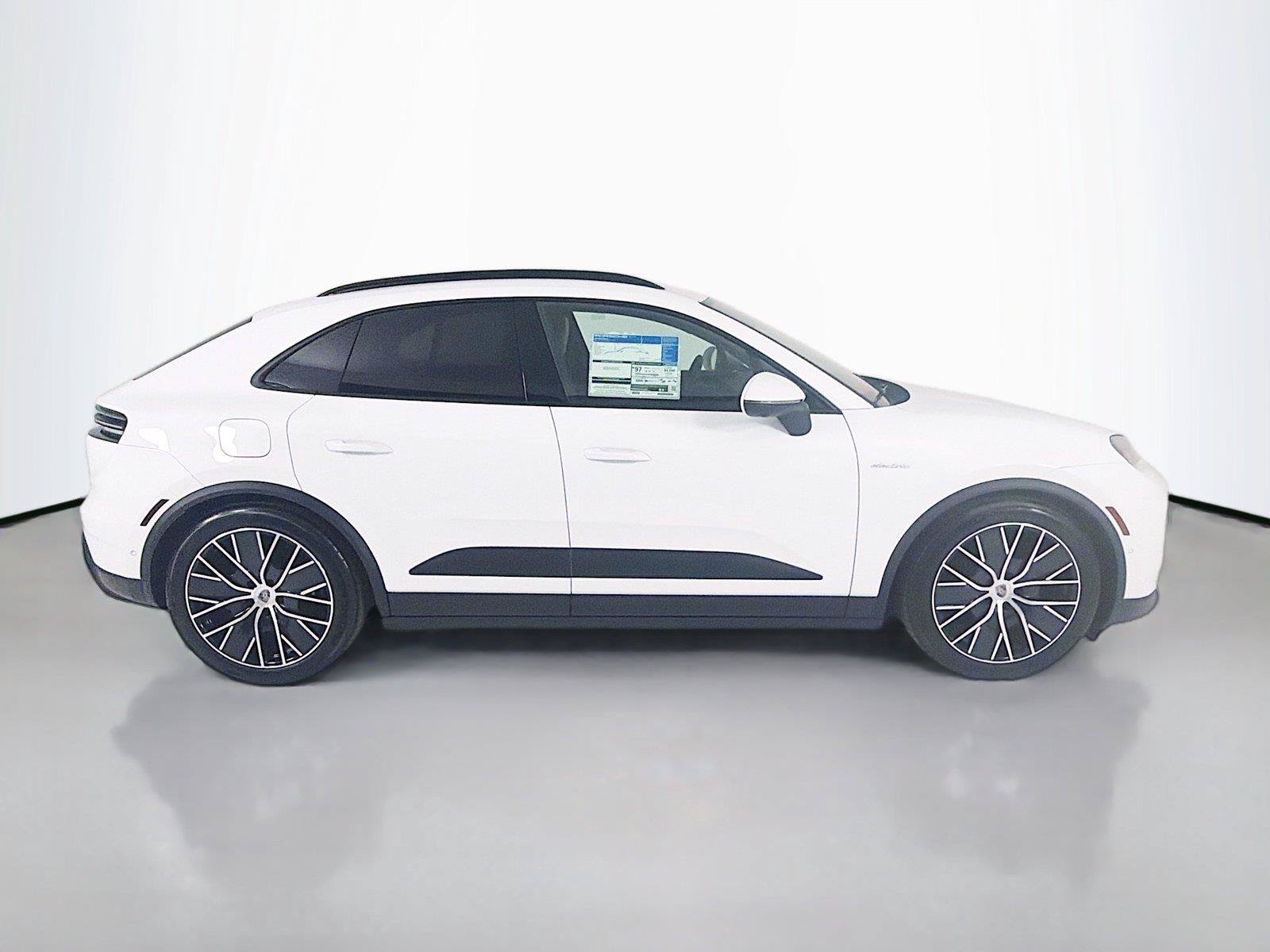 Certified 2026 Porsche Macan Electric RWD image 27