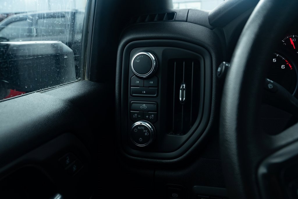 Used 2024 GMC Sierra 3500 Pro w/ Fleet Convenience Package image 13