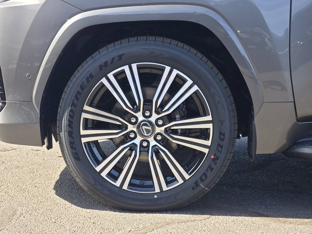 New 2026 Lexus LX 700h Luxury w/ Appearance Package AWD/4WD image 8