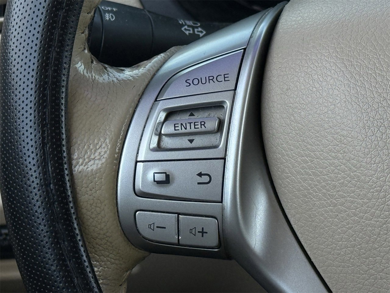 Used 2017 Nissan Altima 2.5 SL w/ 2.5 Technology Package image 16