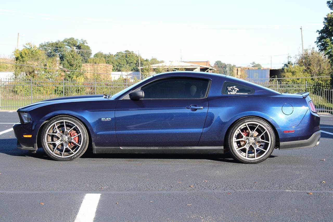 Used 2011 Ford Mustang GT Premium w/ Comfort Pkg RWD image 3