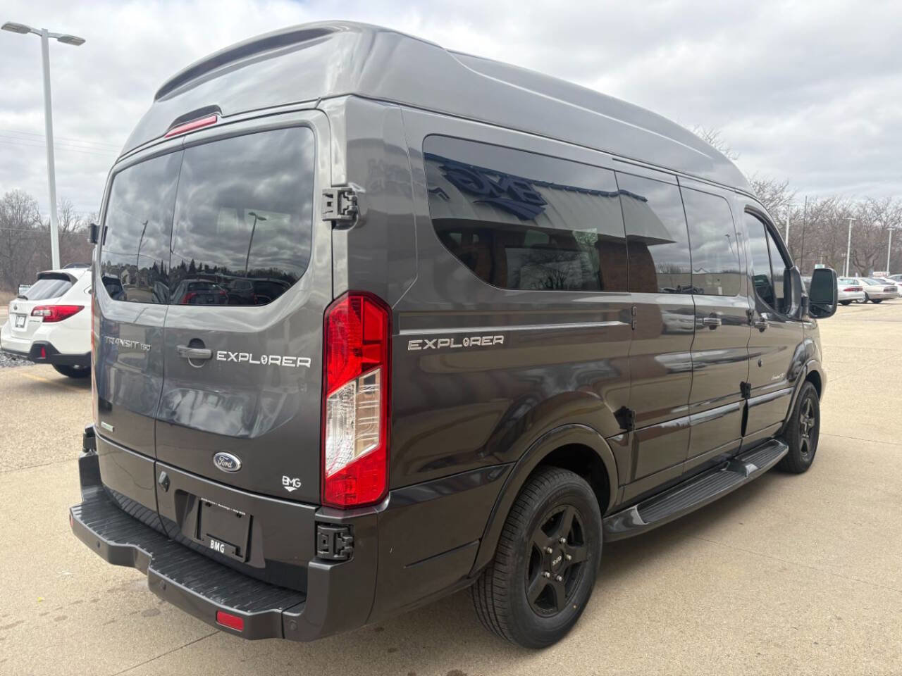 Used 2015 Ford Transit 150 130 Low Roof w/ Exterior Upgrade Package RWD image 5