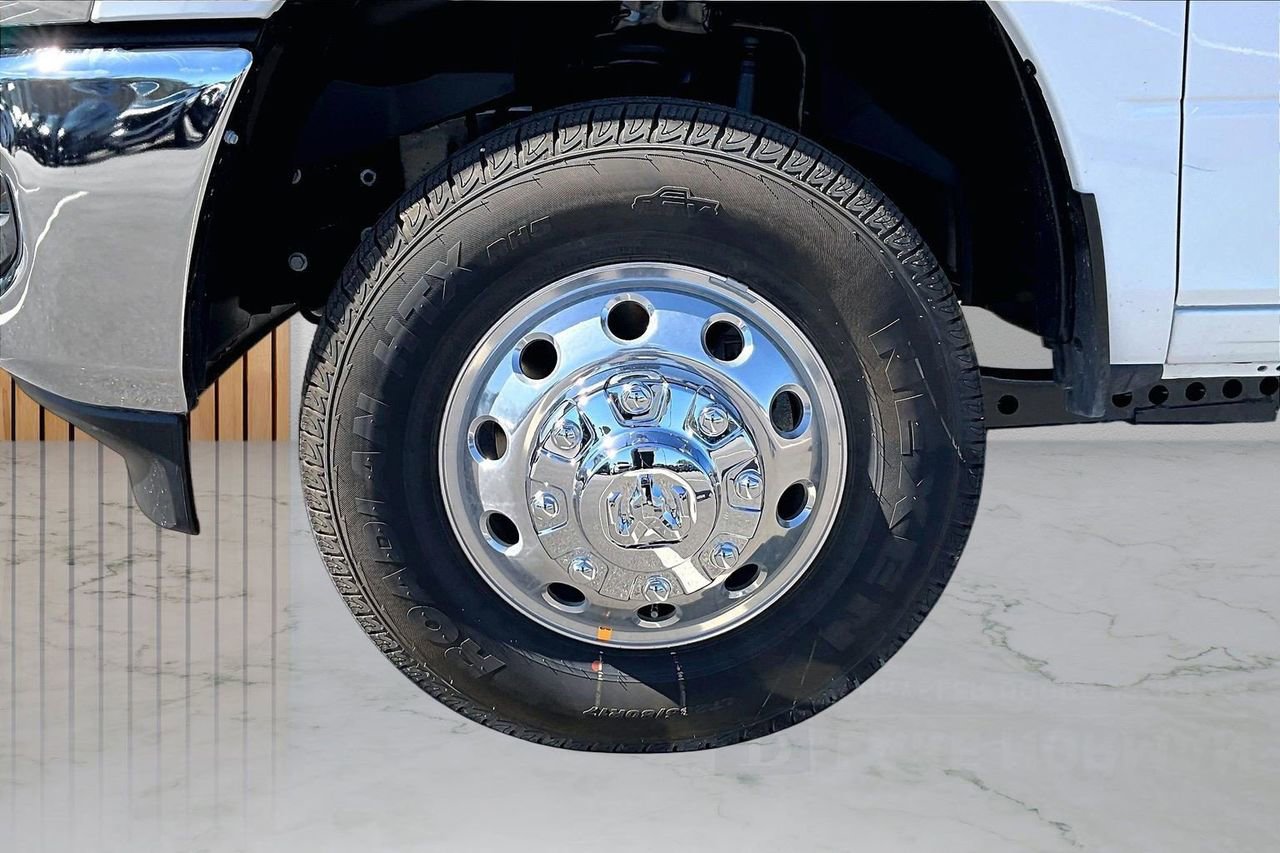 New 2026 RAM 3500 Tradesman w/ Chrome Appearance Group image 31