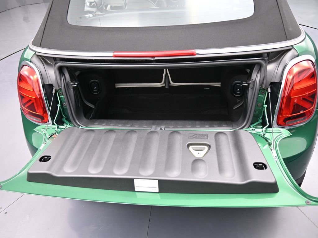 Used 2024 MINI Cooper S w/ Signature Upholstery Package image 28