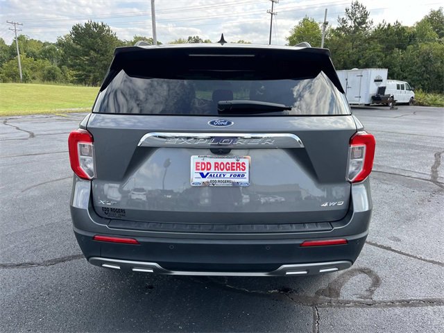 Certified 2023 Ford Explorer XLT w/ Equipment Group 202A image 4