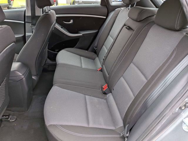 Used 2016 Hyundai Elantra GT FWD image 14