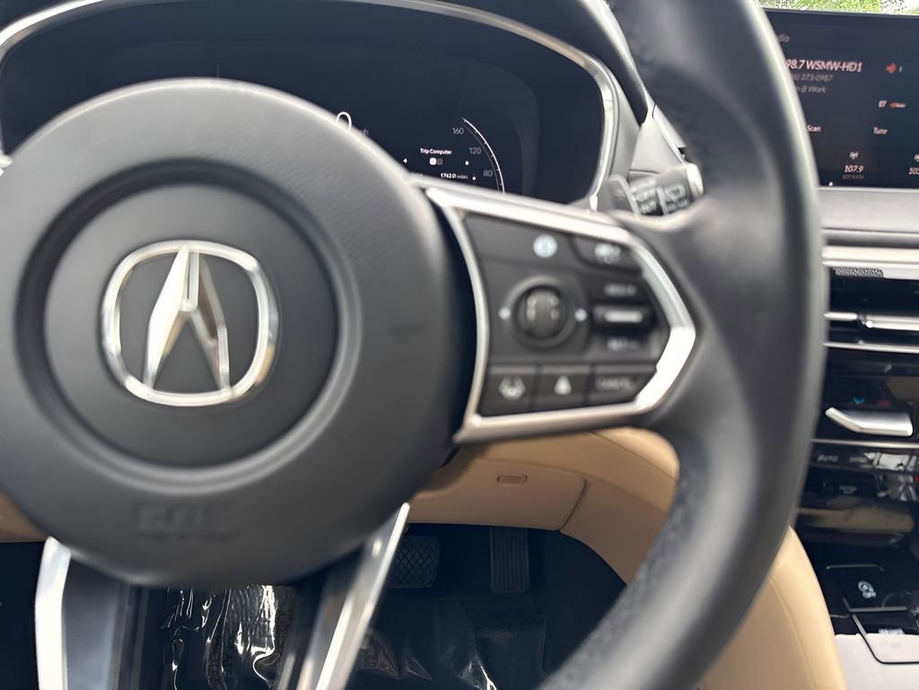 Used 2023 Acura MDX SH-AWD image 18