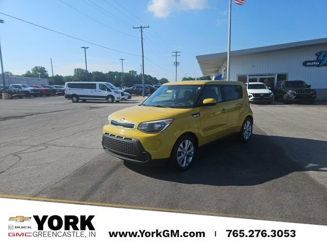 Used 2015 Kia Soul + FWD image 1