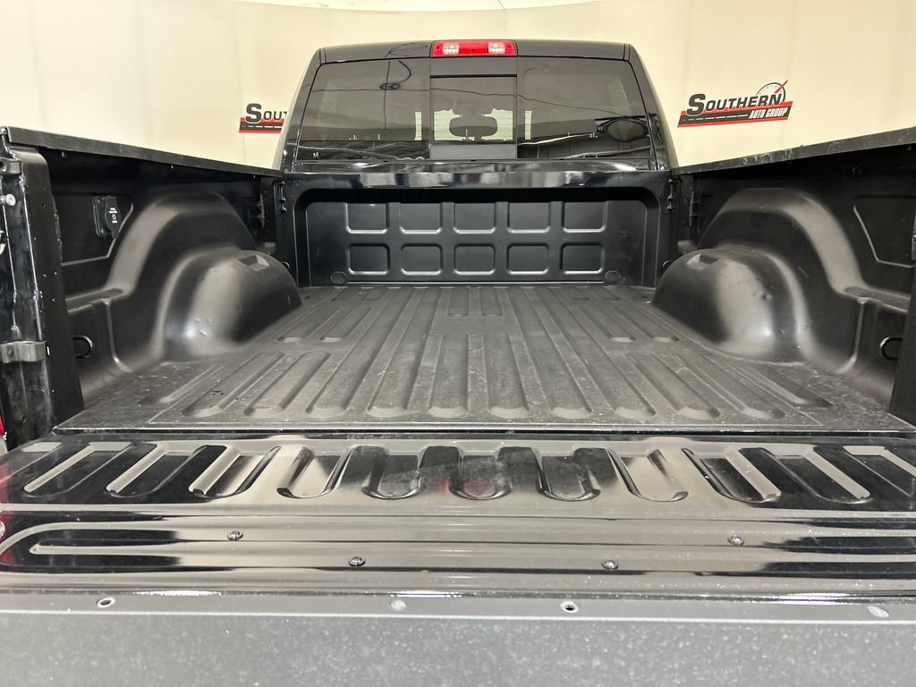 Used 2023 RAM 3500 Laramie AWD/4WD image 5