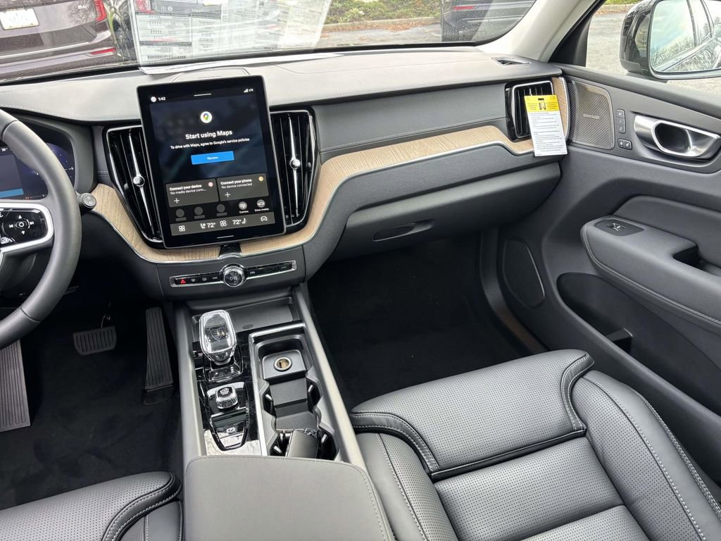 New 2026 Volvo XC60 T8 Ultra w/ Protection Package Premier image 30