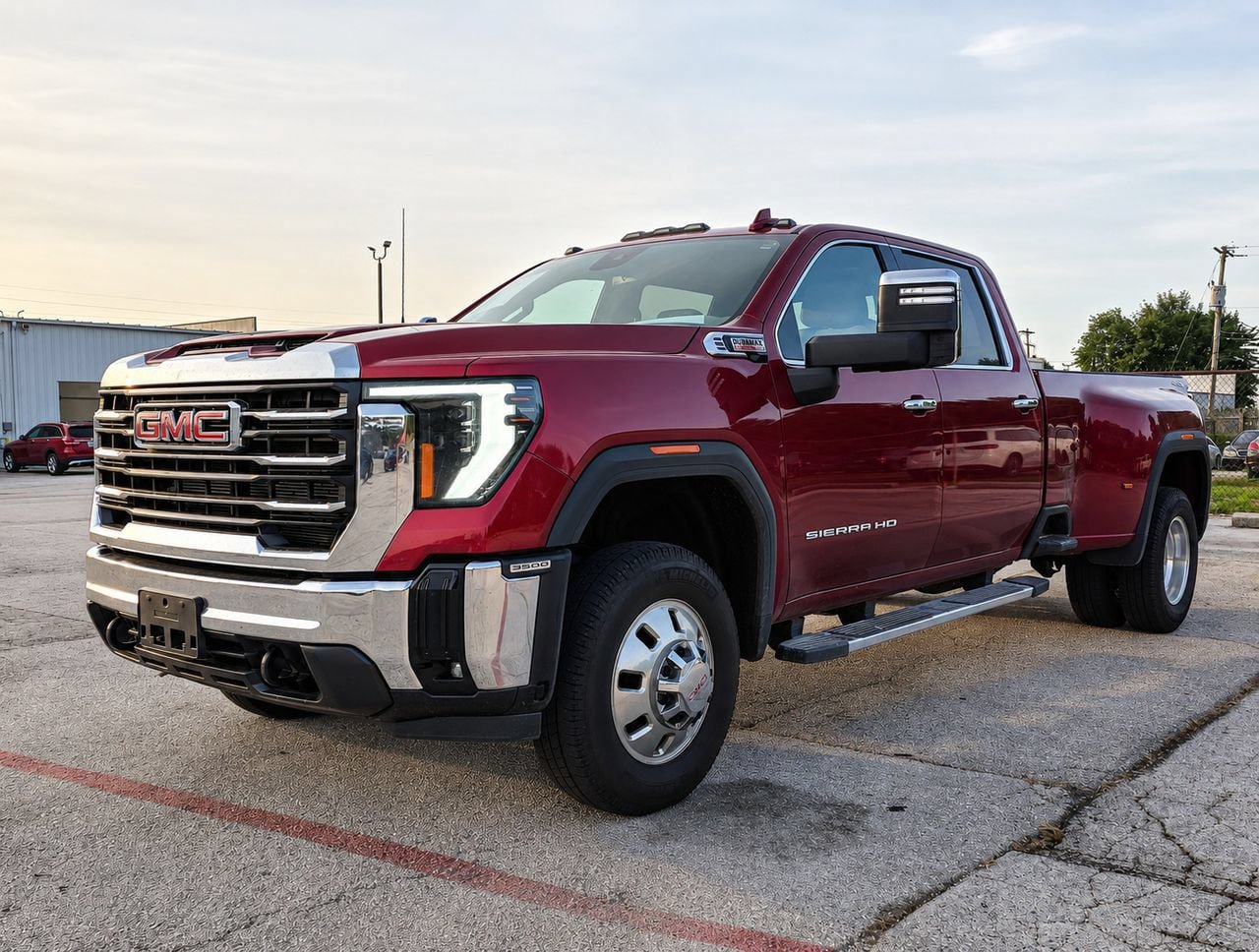 Used 2026 GMC Sierra 3500 SLT w/ SLT Convenience Package AWD/4WD image 2