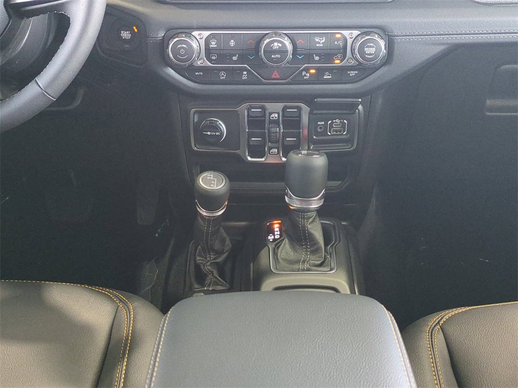 New 2025 Jeep Gladiator Sport image 19