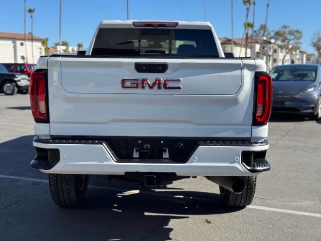 Used 2023 GMC Sierra 2500 Denali image 4