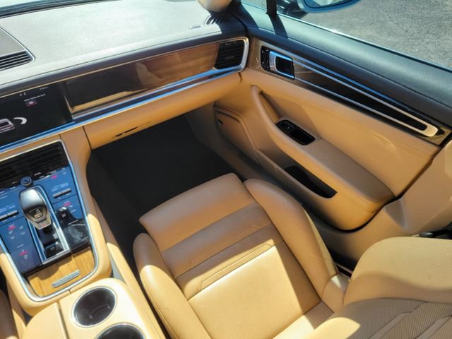 Used 2018 Porsche Panamera 4S image 13