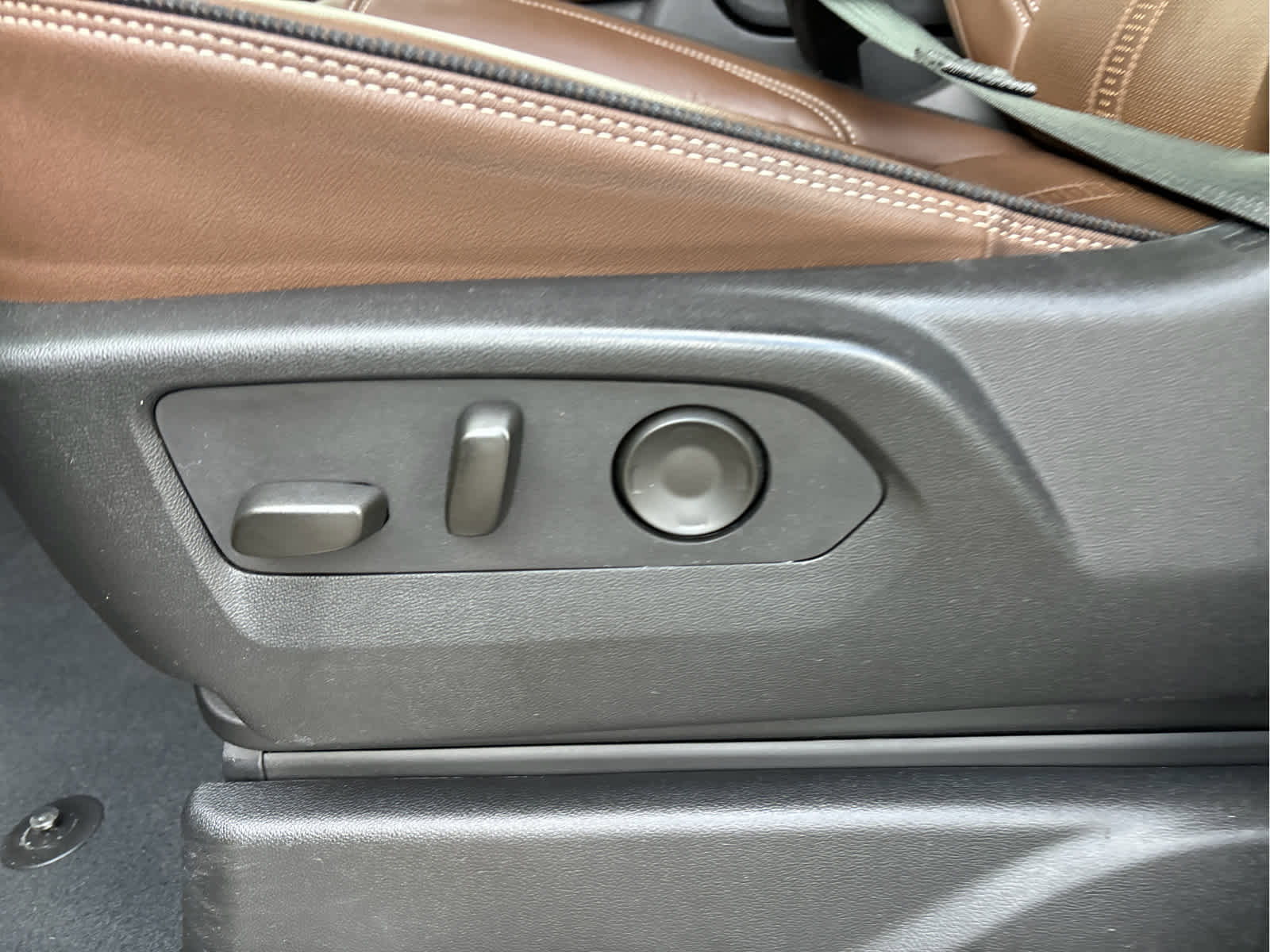 Certified 2025 Chevrolet Tahoe High Country image 8