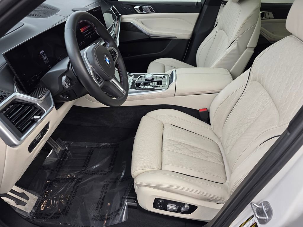 Used 2023 BMW X7 M60i w/ Executive Package AWD/4WD image 9