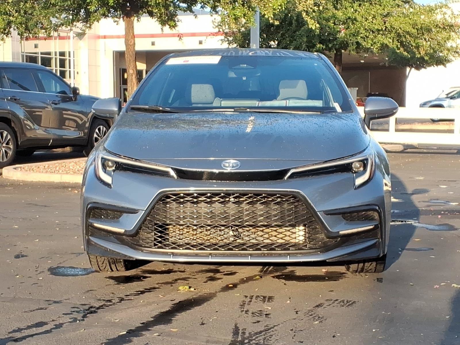 Certified 2025 Toyota Corolla SE FWD image 2