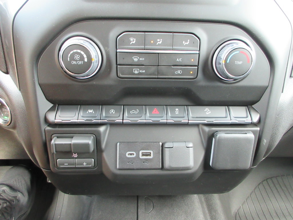 New 2026 Chevrolet Silverado 1500 Custom Trail Boss w/ LPO, Dark Essentials Package AWD/4WD image 30