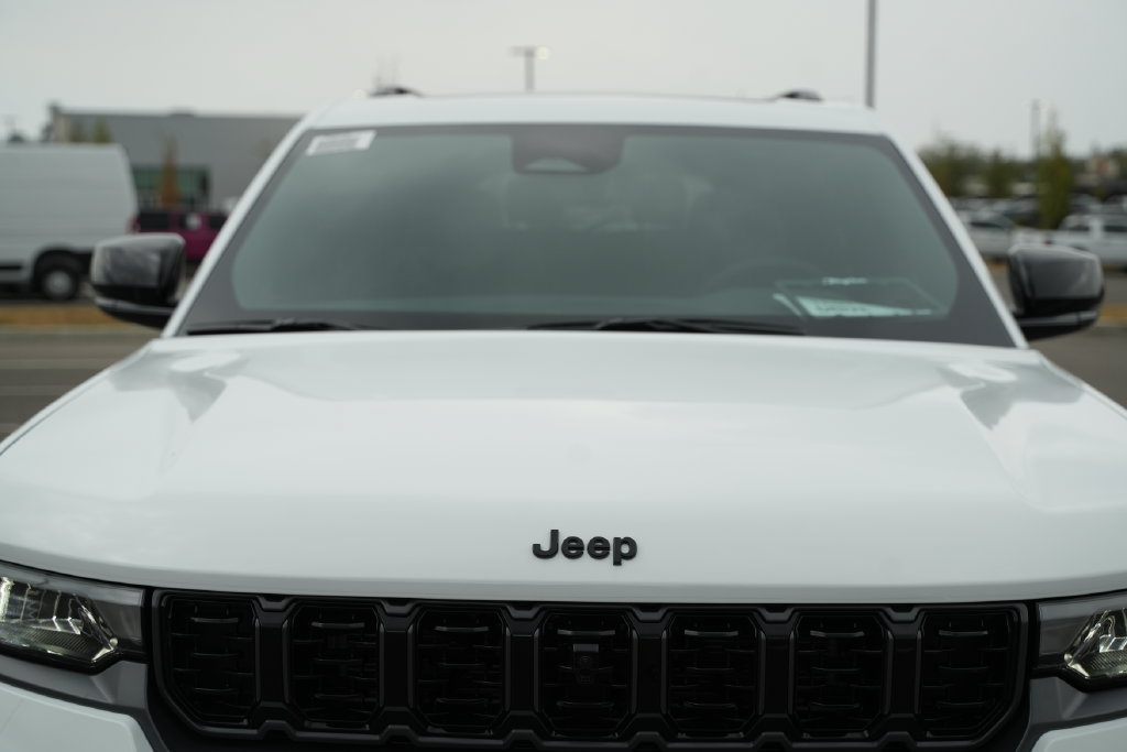New 2027 Jeep Grand Cherokee L Limited AWD/4WD image 44