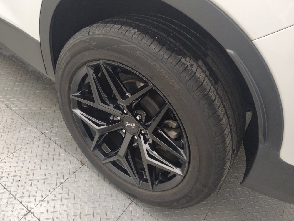 Used 2020 Chevrolet Blazer LT FWD image 31
